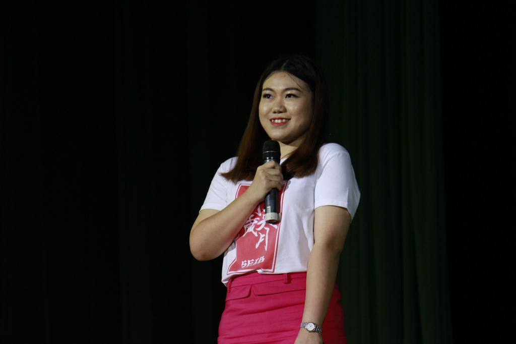 陈娓老师脱口秀《我们》 伟德国际victor1946