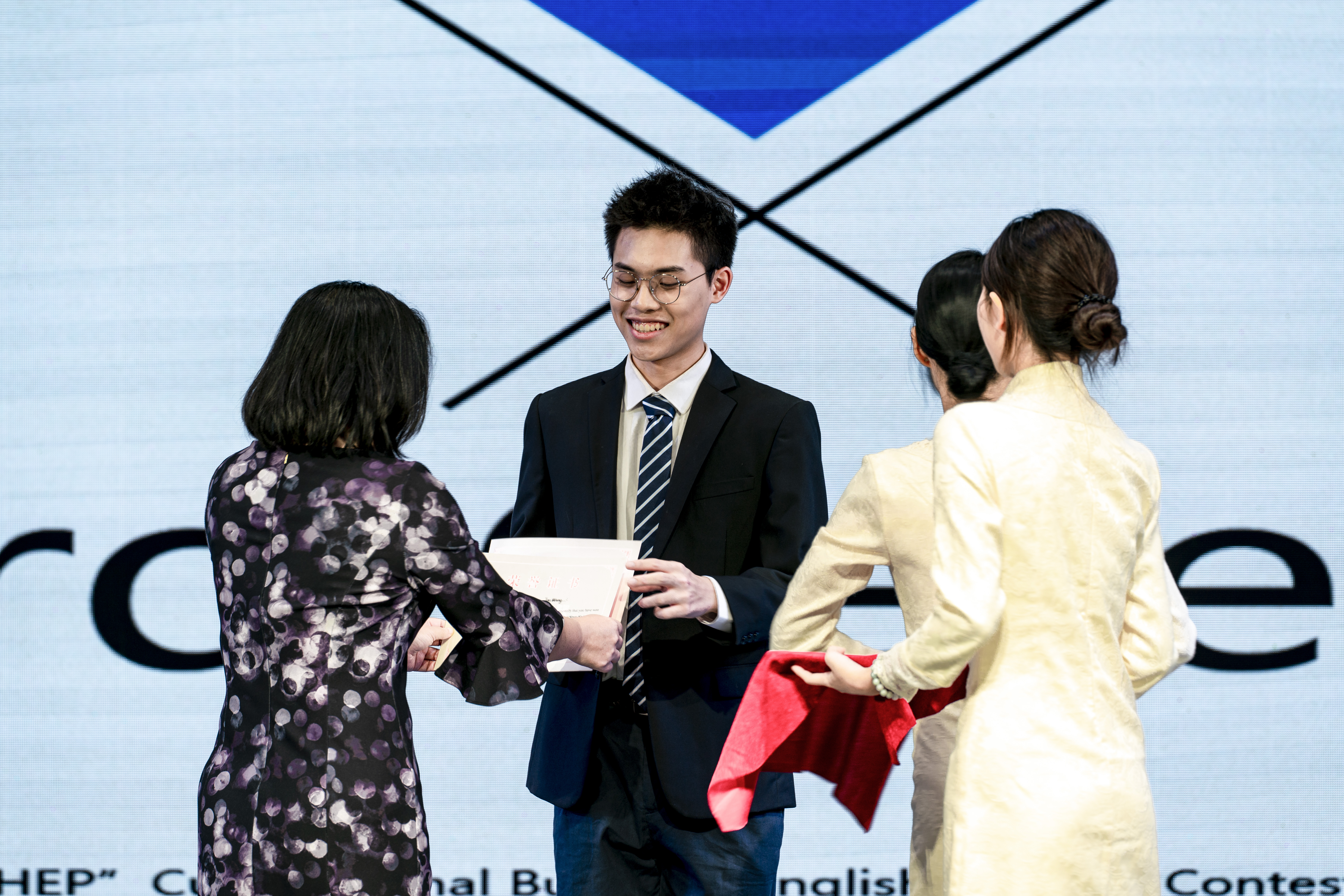 伟德国际victor1946